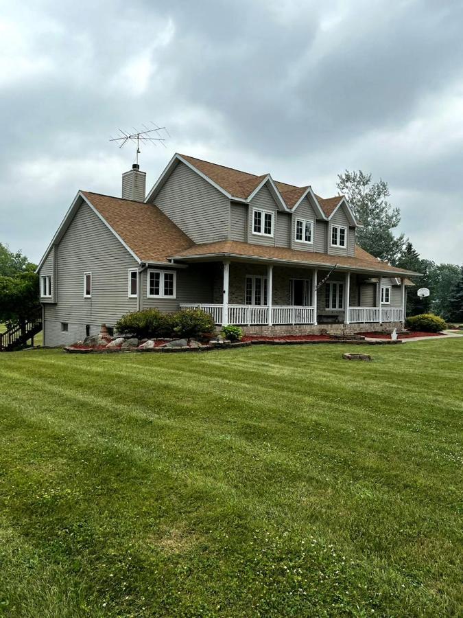 فيلا House On Grass Runway With Fly-In/Fly-Out Access Tecumseh المظهر الخارجي الصورة