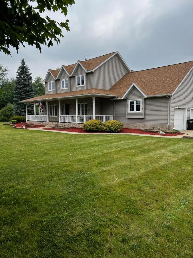 فيلا House On Grass Runway With Fly-In/Fly-Out Access Tecumseh المظهر الخارجي الصورة